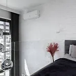 Purple Haze Woronicza Premium Loft Varšava